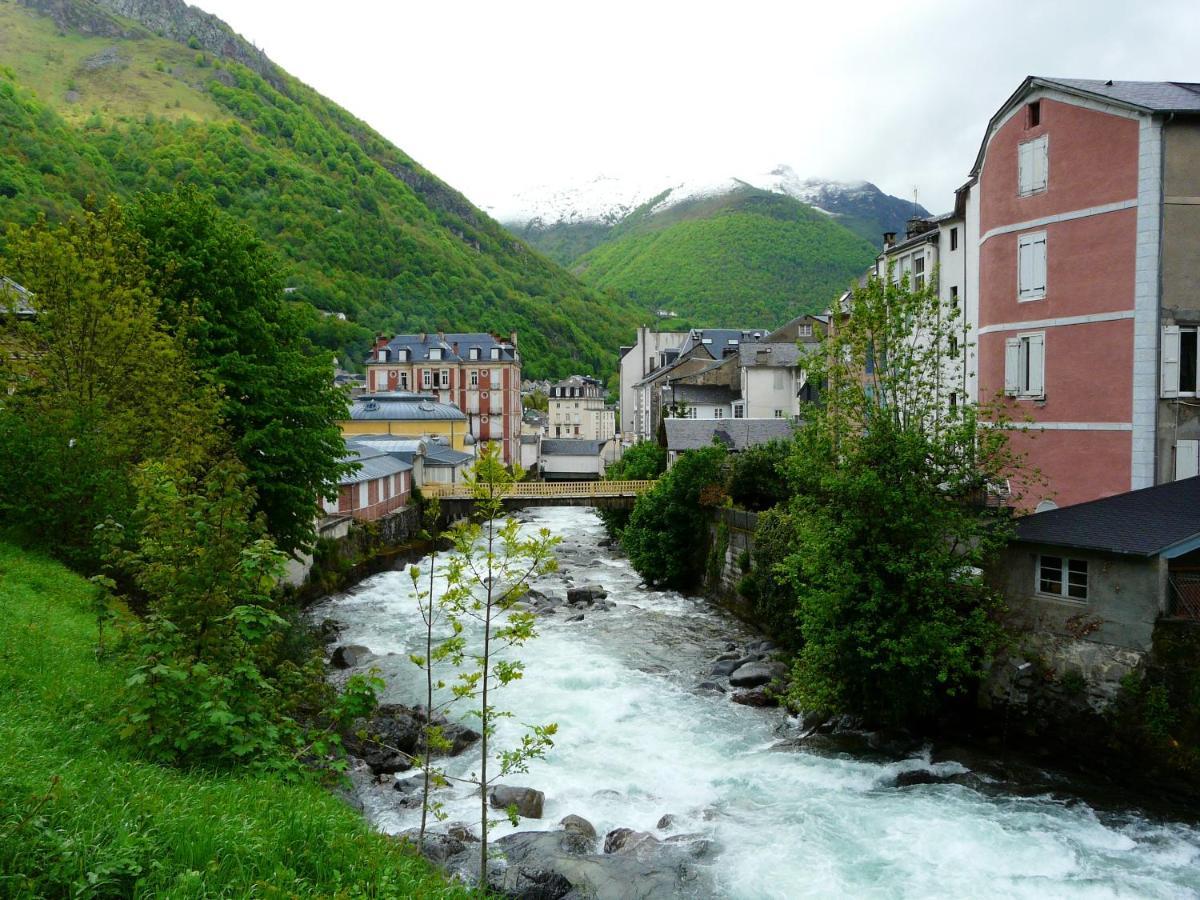 Bungalow Paisible A Cauterets Bagian luar foto
